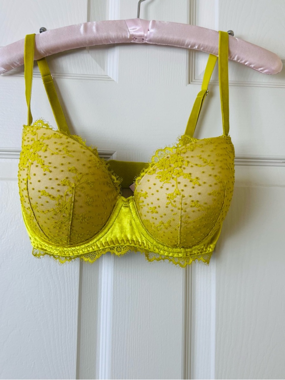 Y2K Victoria's Secret Angel's 
Lace Velvet Bra